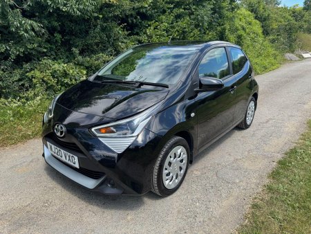 TOYOTA AYGO 1.0 VVT-i x-play Euro 6 5dr