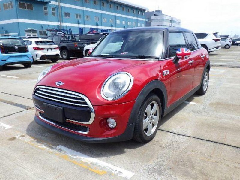 MINI HATCH 1.5 Cooper Auto Euro 6 (s/s) 5dr